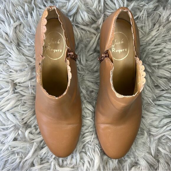 Jack Rogers tan scalloped leather block heel ankle boots women’s shoe size 8 - Picture 2 of 12